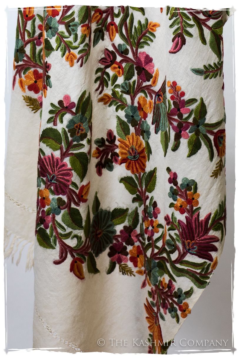 Amoureuse de Avéline Française Notre Dame Shawl