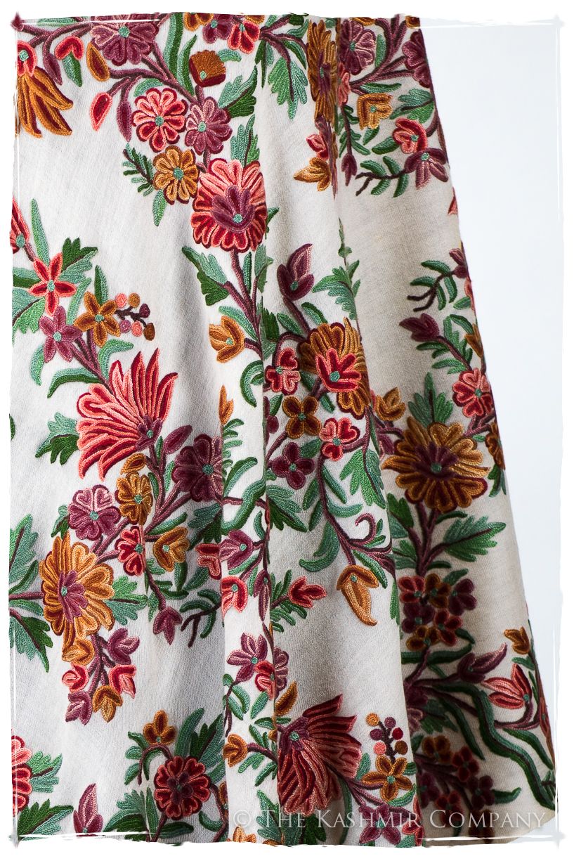 Amoureuse de Sylvié Française Notre Dame Shawl
