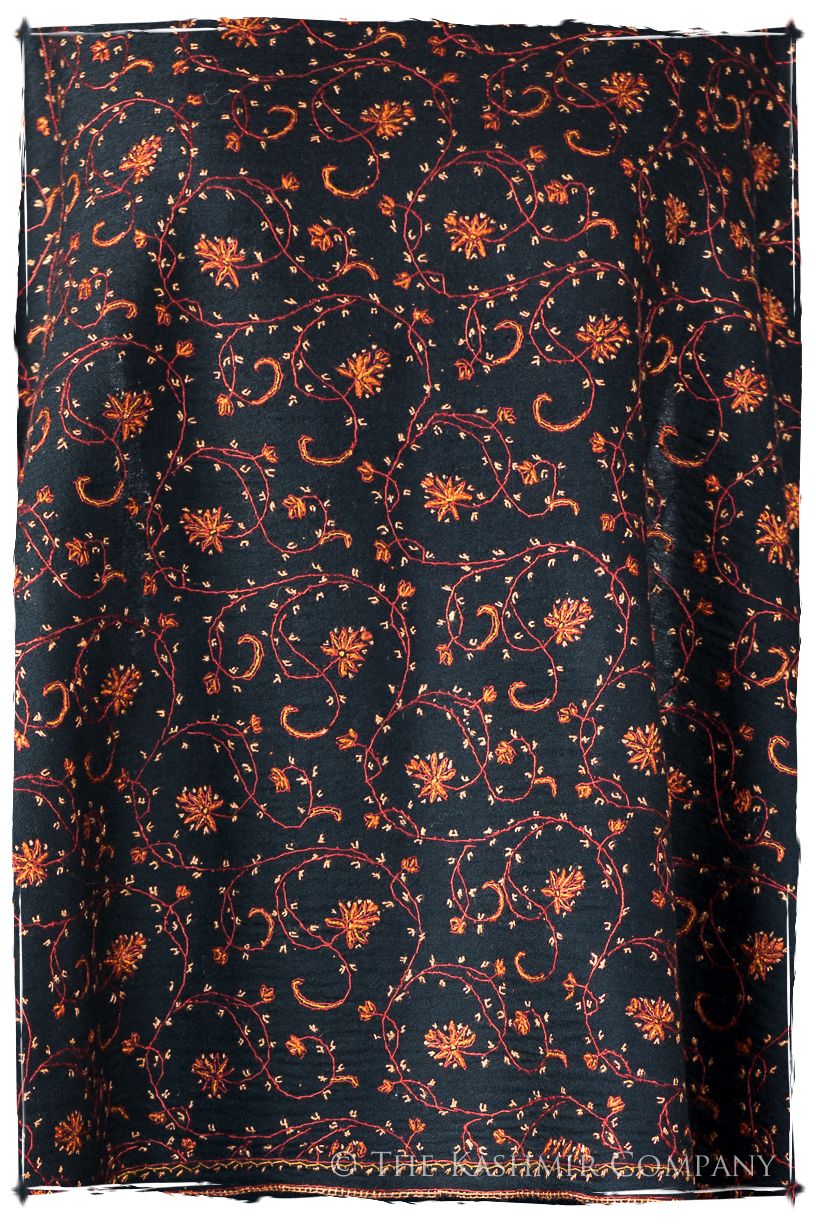 Camillé Basilié de'Laine Sozni Orient Shawl