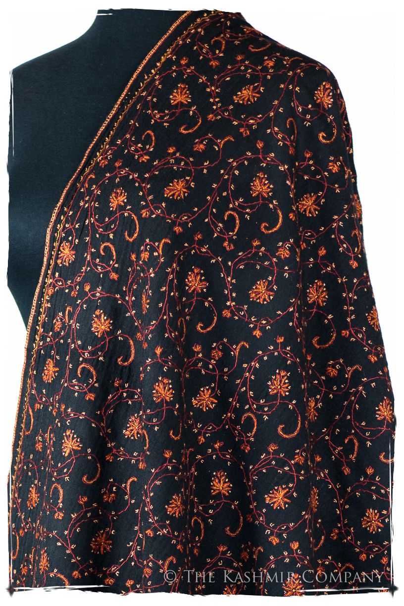 Camillé Basilié de'Laine Sozni Orient Shawl