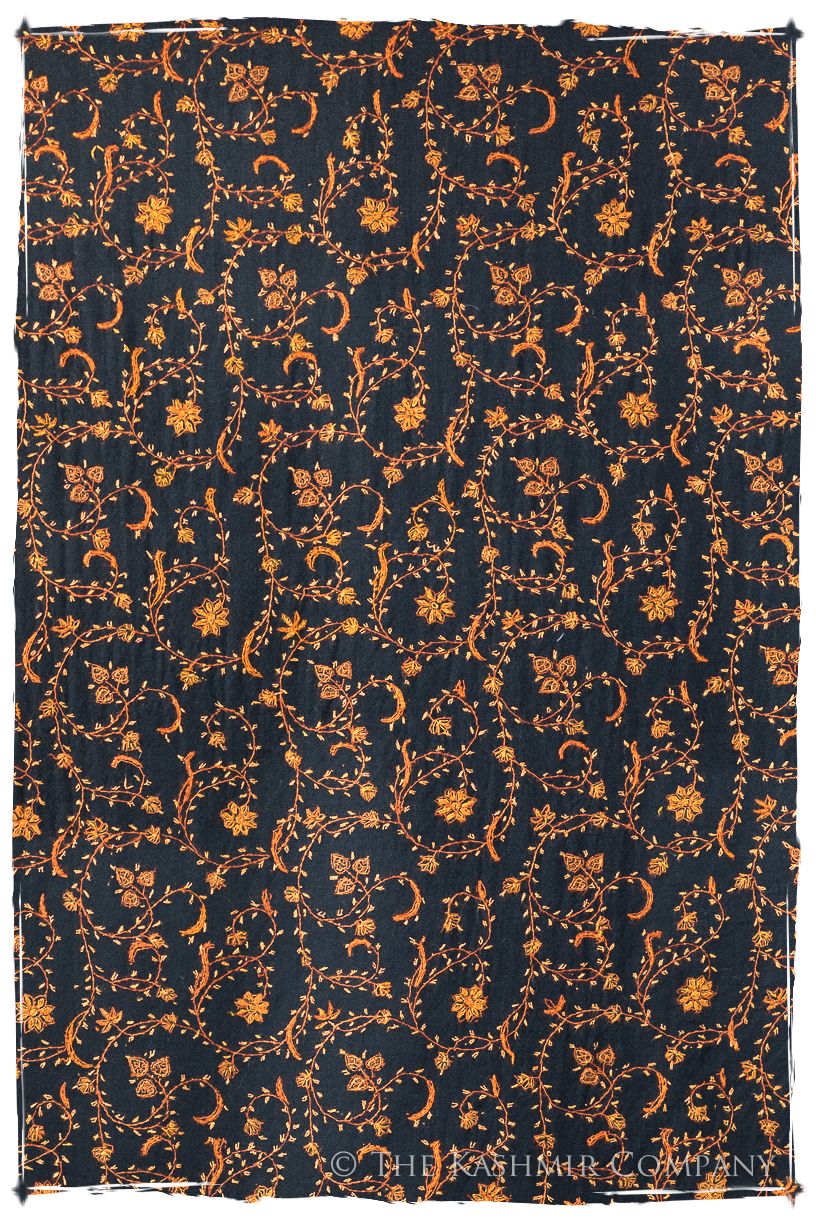 Celiné Basilié de'Laine Sozni Orient Shawl