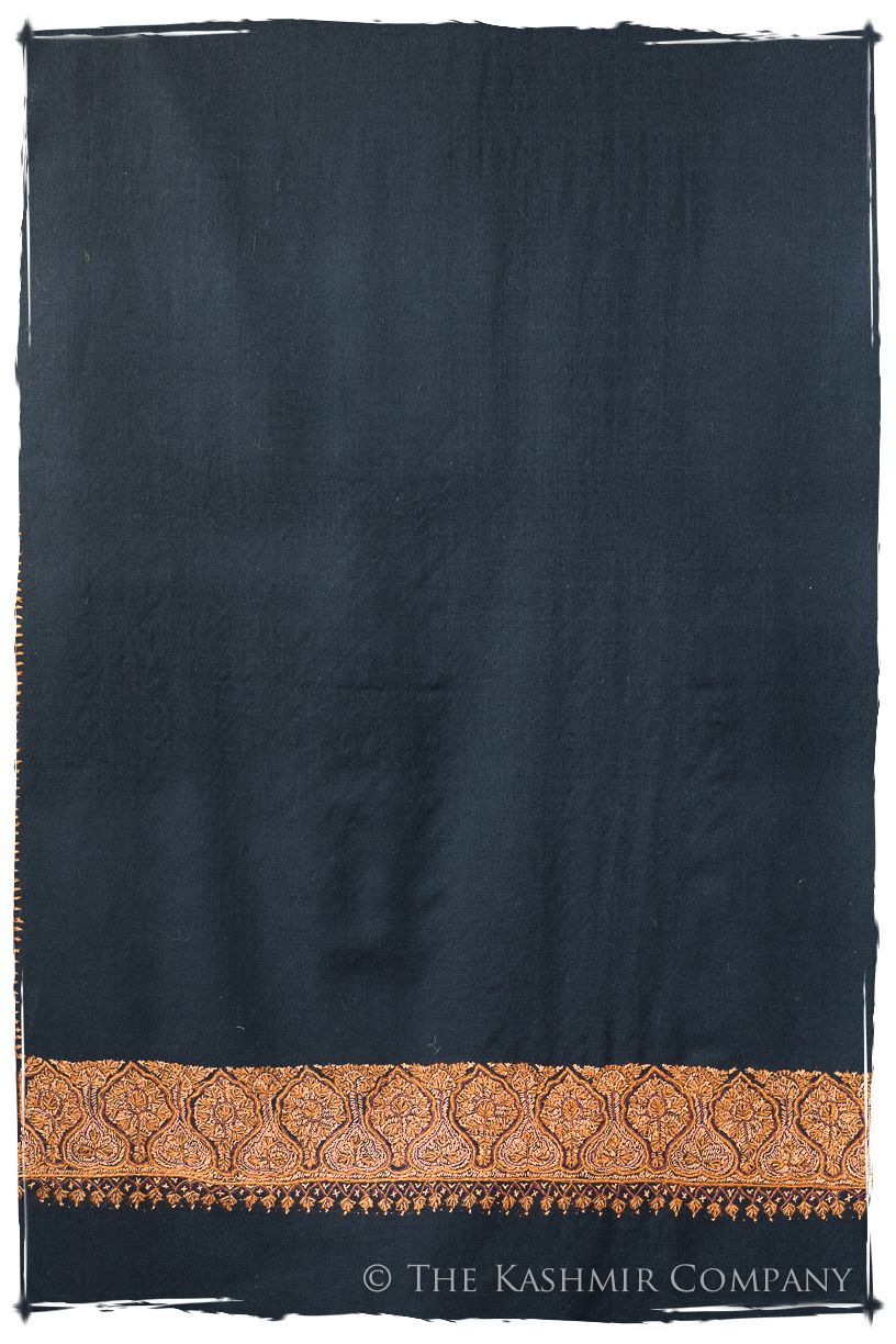 Chanellé Audetté de'Laine Sozni Frontières Orient Shawl