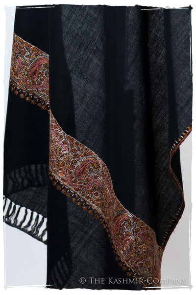 Chanellé Aveliné de'Laine Sozni Frontières Orient Shawl