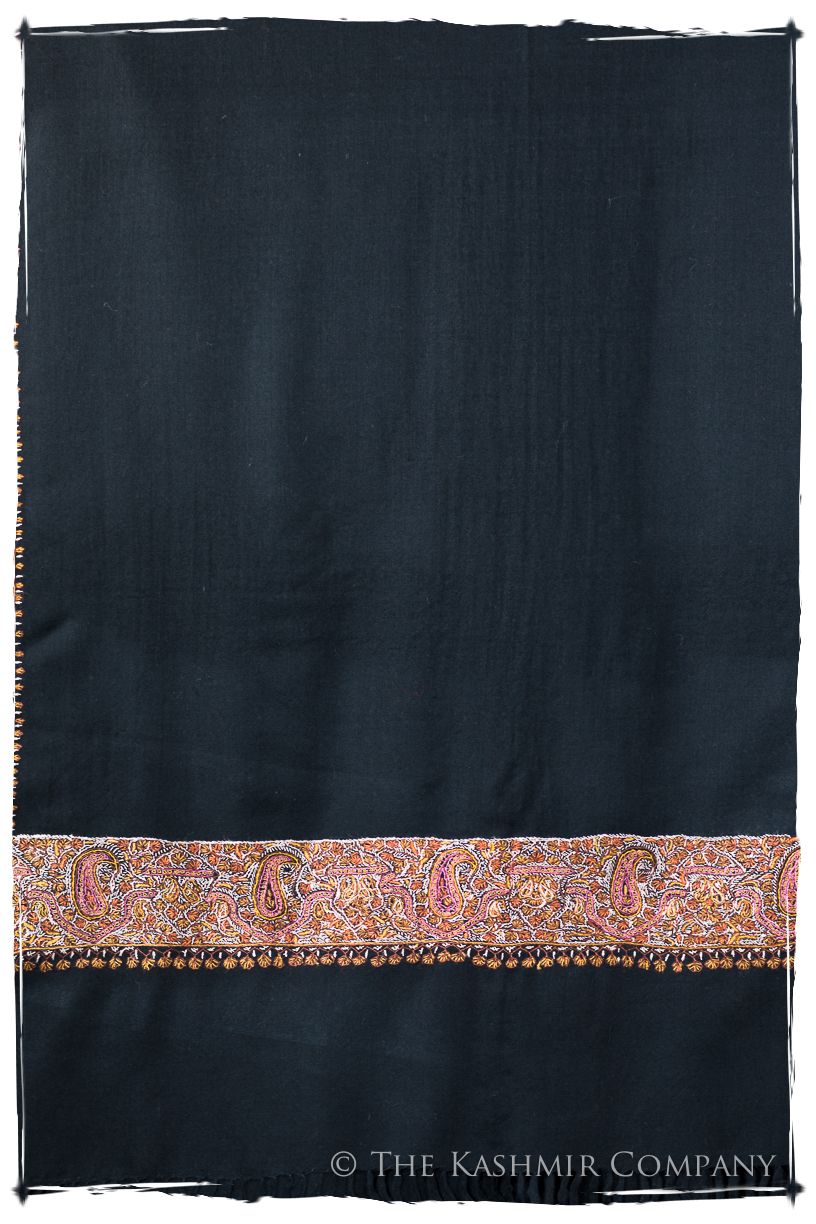 Chanellé Aveliné de'Laine Sozni Frontières Orient Shawl