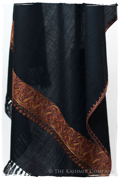 Chanellé Aiméé de'Laine Sozni Frontières Orient Shawl