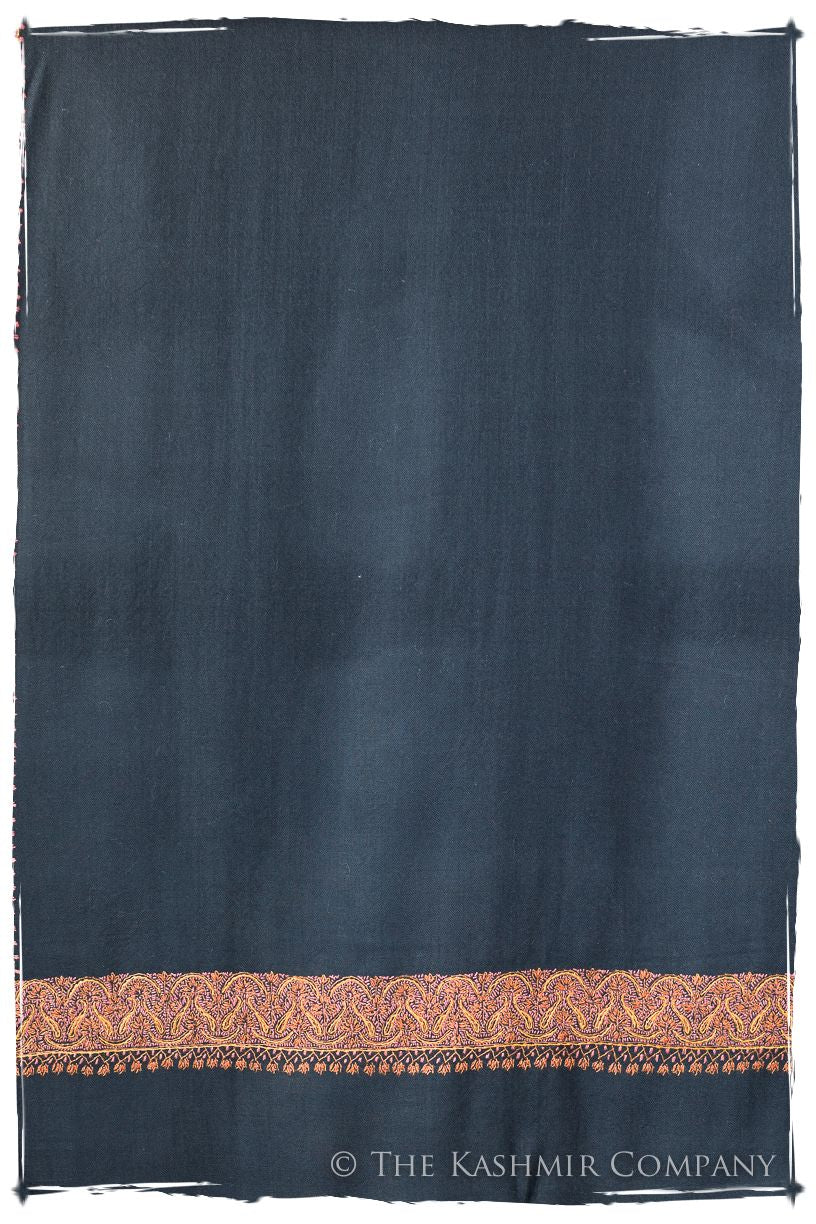 Chanellé Aiméé de'Laine Sozni Frontières Orient Shawl