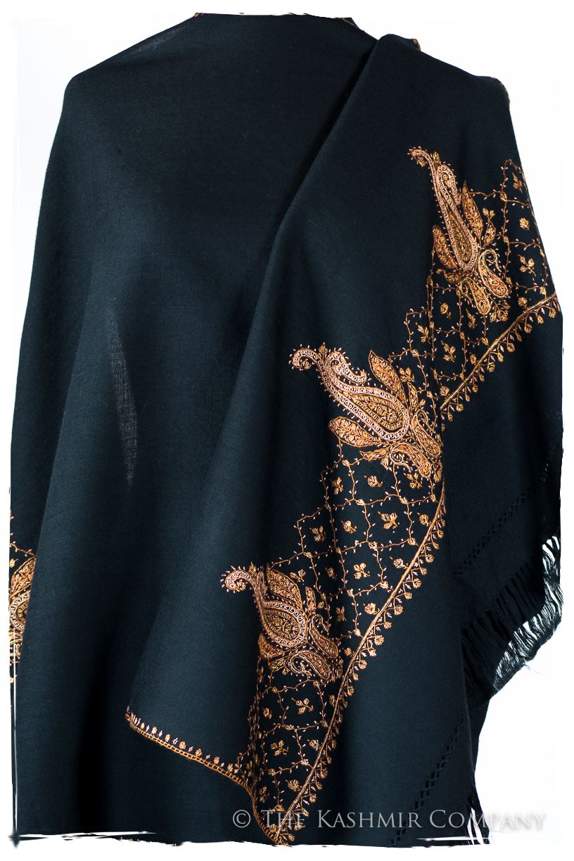 Capuciné Basilié de'Laine Sozni Frontières Orient Shawl