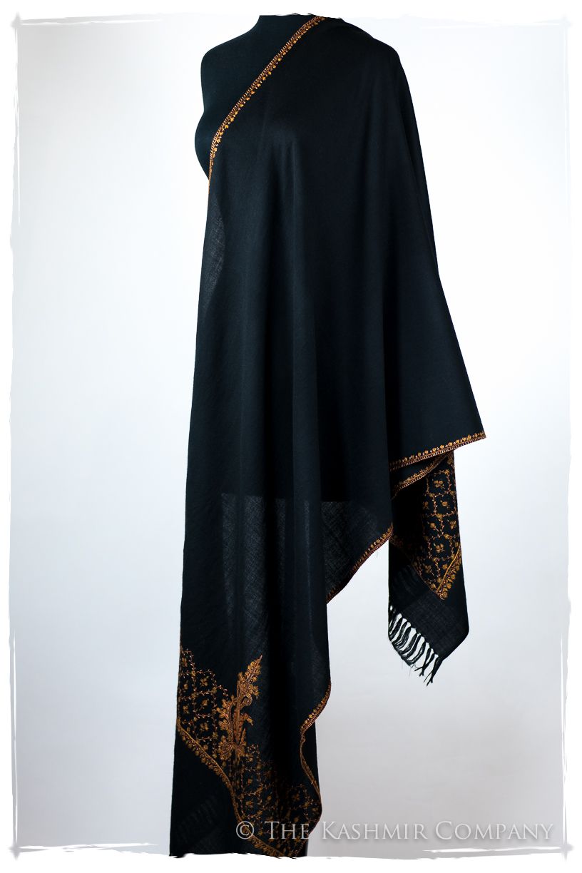 Capuciné Annetté de'Laine Sozni Frontières Orient Shawl
