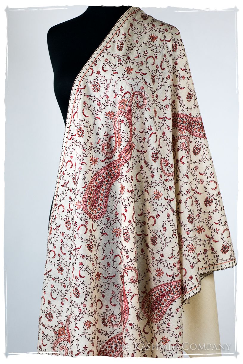 Auroretté Blanché de'Laine Sozni Paisley Orient Shawl