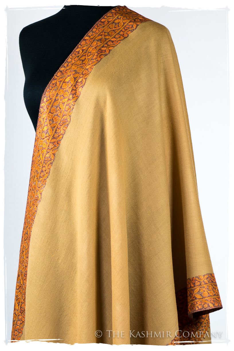 Chanellé Avignoné de'Laine Sozni Frontières Orient Shawl