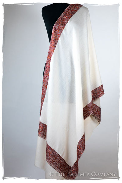 Chanellé Benoité de'Laine Sozni Frontières Orient Shawl