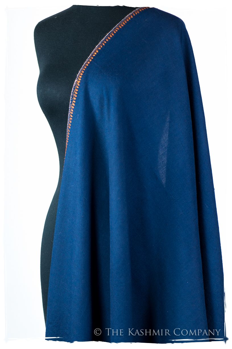 Chanellé Arabesqué Bleu de'Laine Sozni Frontières Orient Shawl