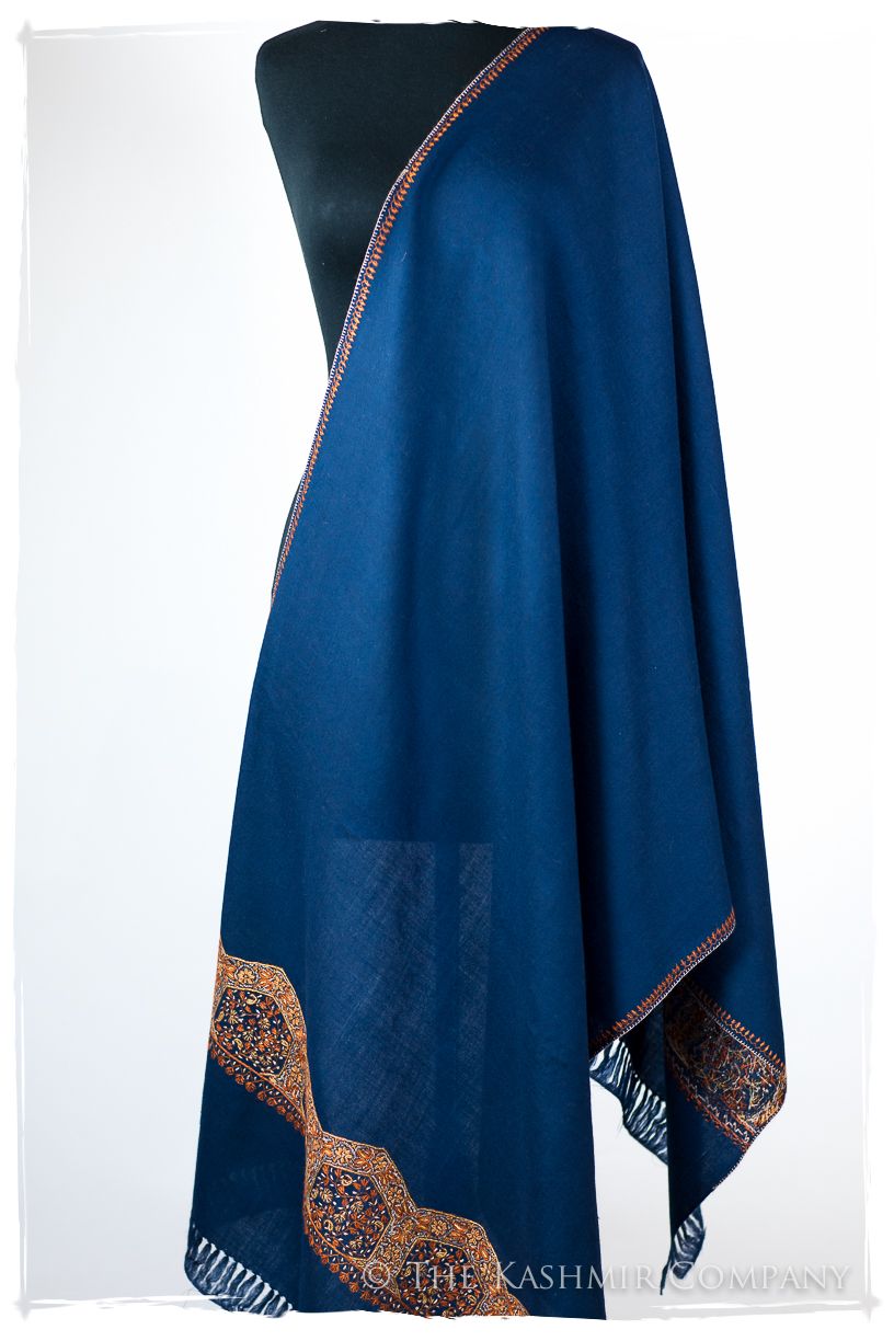 Chanellé Arabesqué Bleu de'Laine Sozni Frontières Orient Shawl