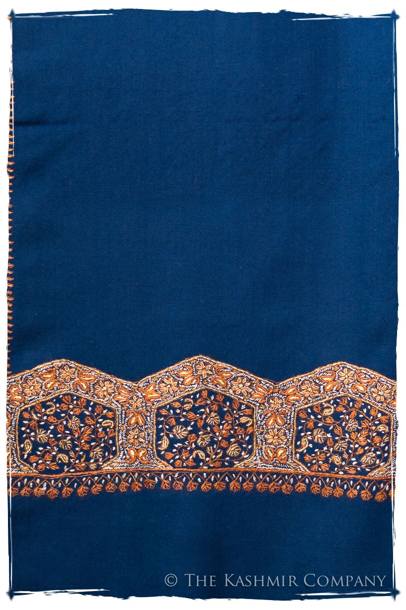Chanellé Arabesqué Bleu de'Laine Sozni Frontières Orient Shawl