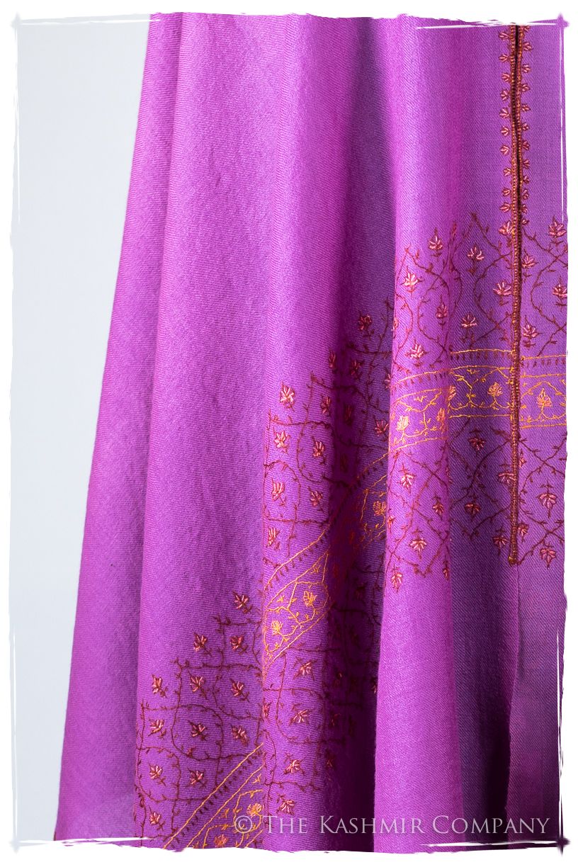 Vasté Bellé de'Laine Sozni Frontières Orient Shawl