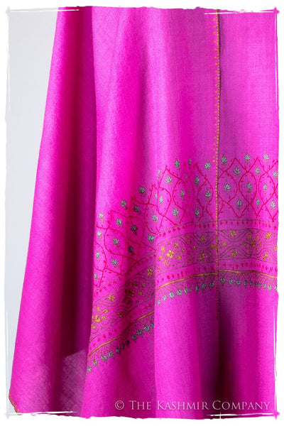 Vasté Basilié de'Laine Sozni Frontières Orient Shawl