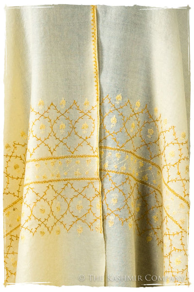 Vasté Aveliné de'Laine Sozni Frontières Orient Shawl