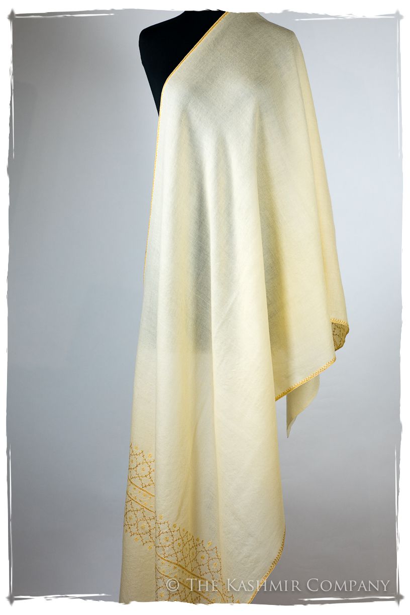 Vasté Aveliné de'Laine Sozni Frontières Orient Shawl