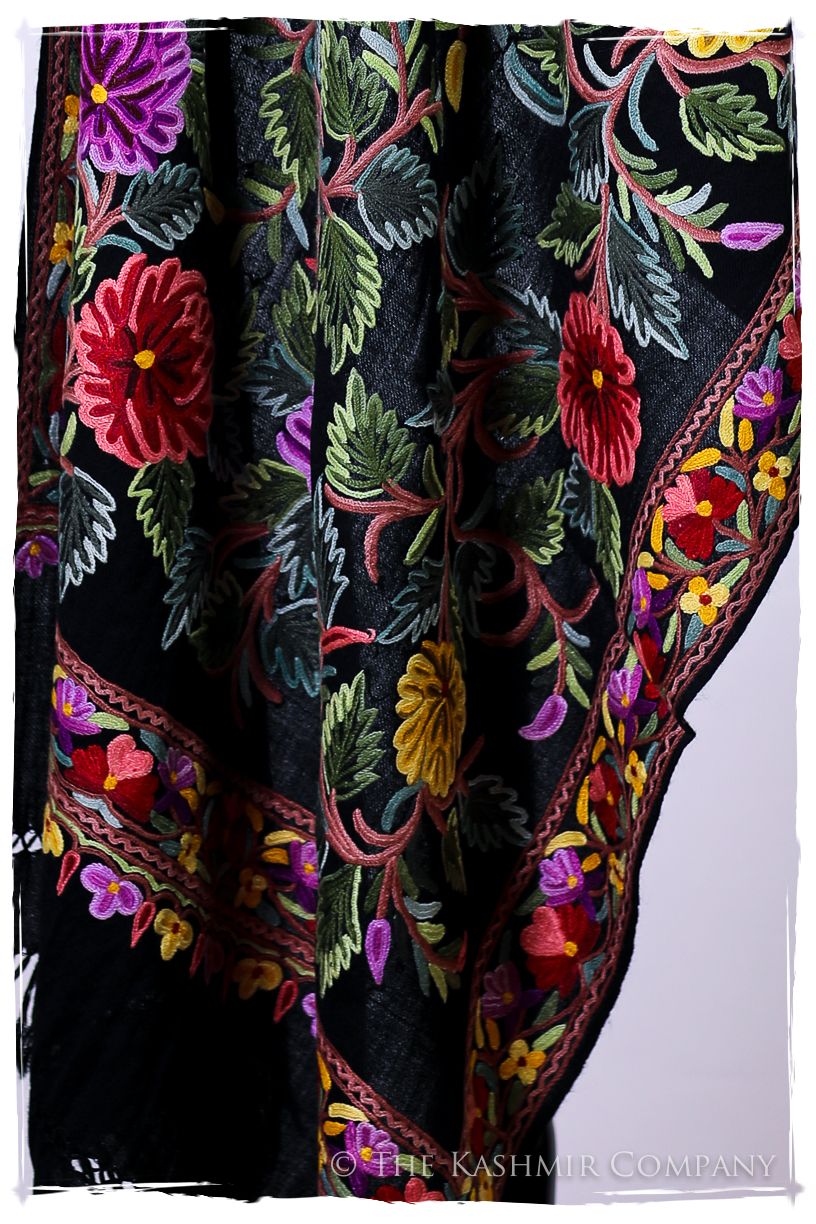 Jardin de Shasta Antiquaires Shawl