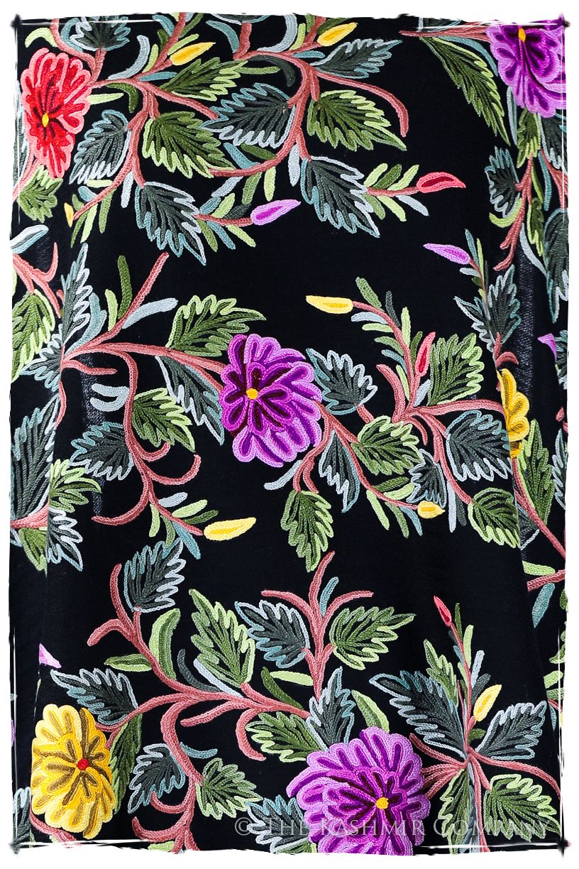 Jardin de Shasta Antiquaires Shawl