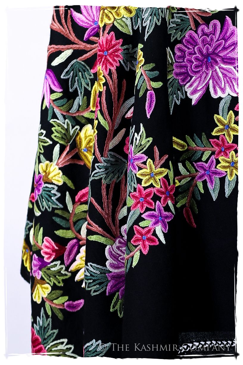 Belles Fleurs de Montréal Français Antiquaires Shawl
