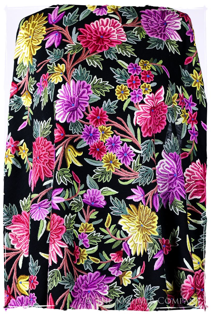 Belles Fleurs de Montréal Français Antiquaires Shawl
