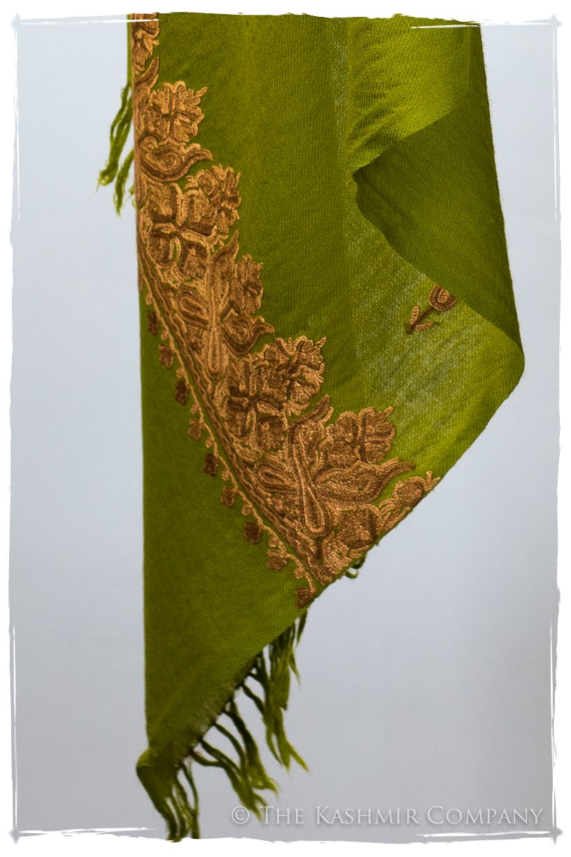 Fréderique Frontières Paisley Gift Shawl