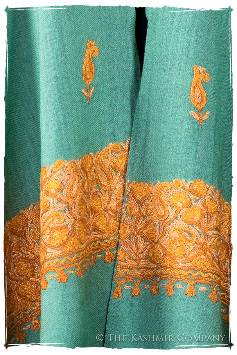 Héloïse Frontières Paisley Gift Shawl