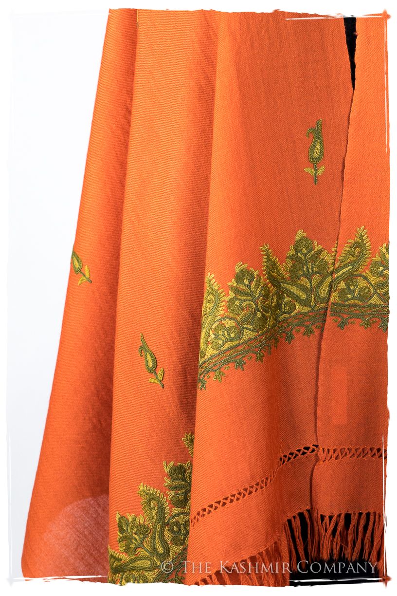 Reine Frontières Paisley Gift Shawl