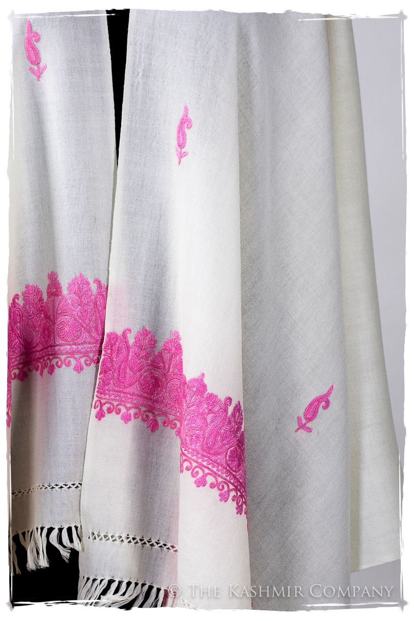 Maruja Frontières Paisley Gift Shawl
