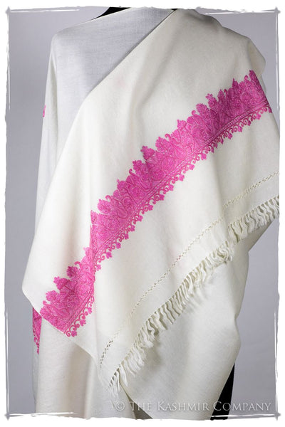 Maruja Frontières Paisley Gift Shawl