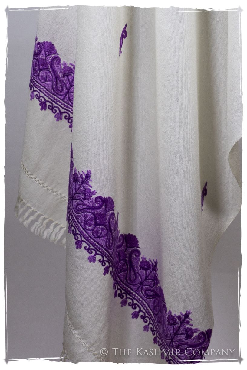 Maura Frontières Paisley Gift Shawl