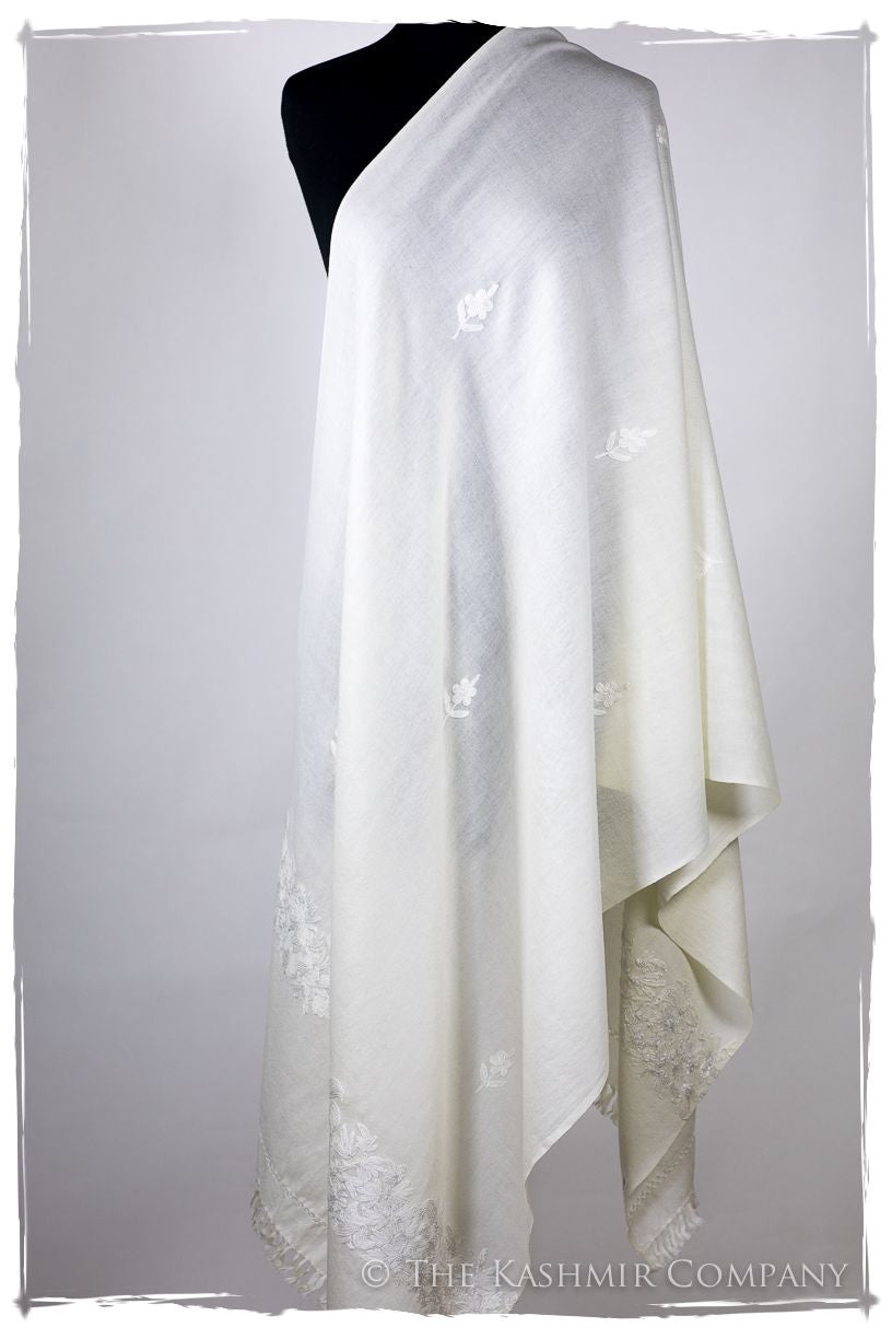 Maya Frontières Paisley Gift Shawl