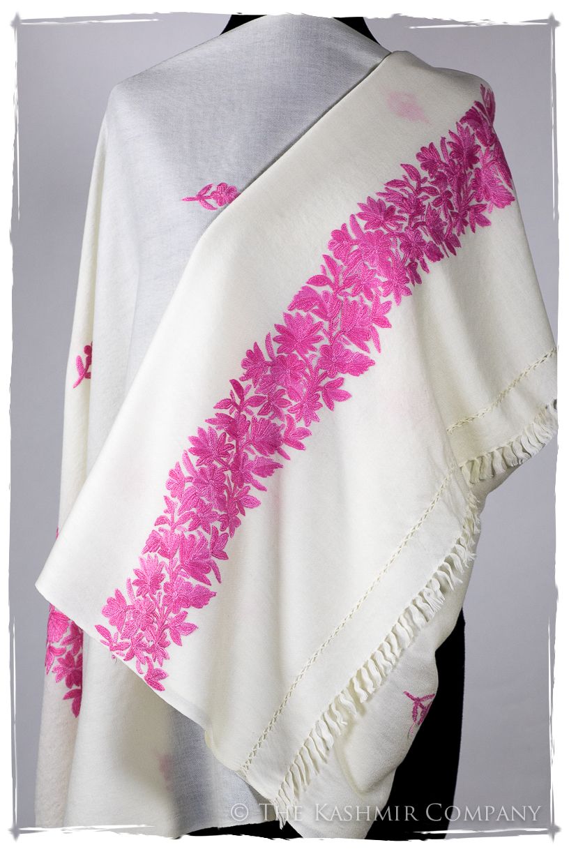 Mercedes Frontières Paisley Gift Shawl