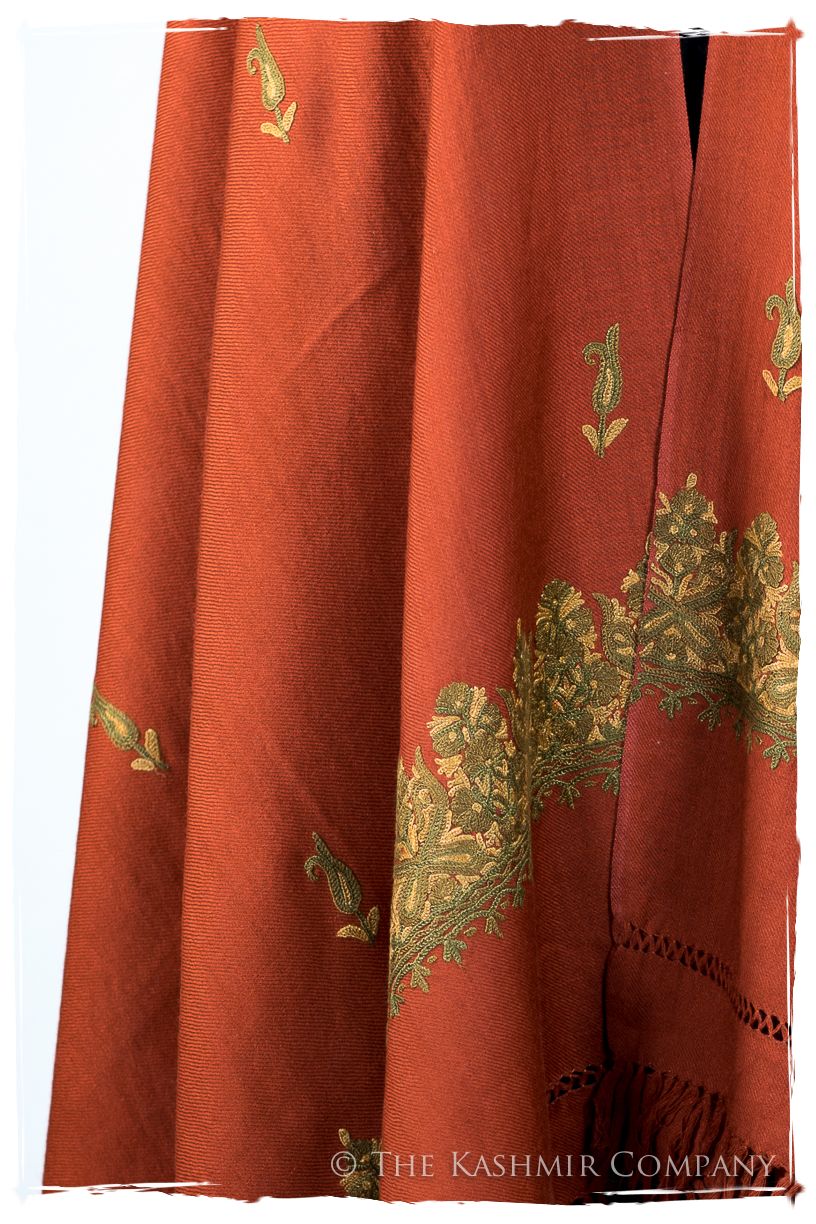 Núria Frontières Paisley Gift Shawl
