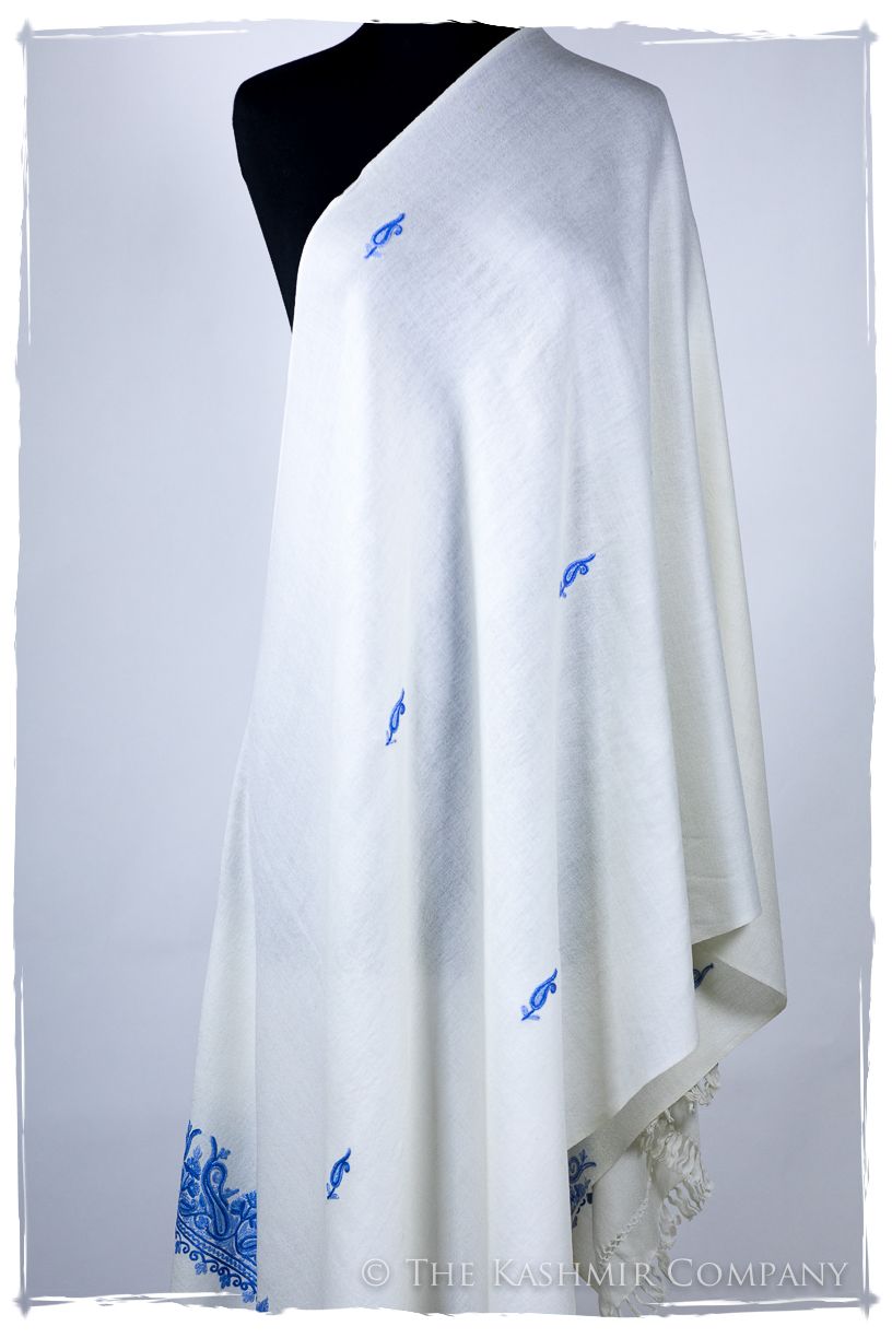 Rocío Frontières Paisley Gift Shawl
