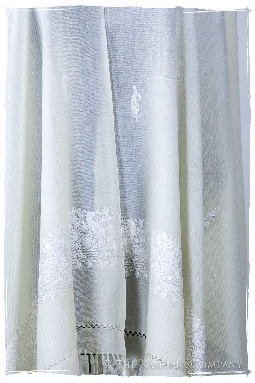 Silvina Frontières Paisley Gift Shawl
