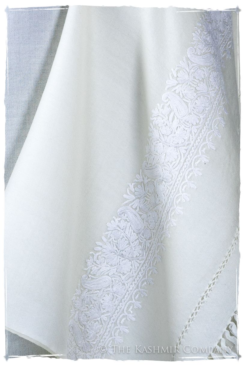 Silvina Frontières Paisley Gift Shawl