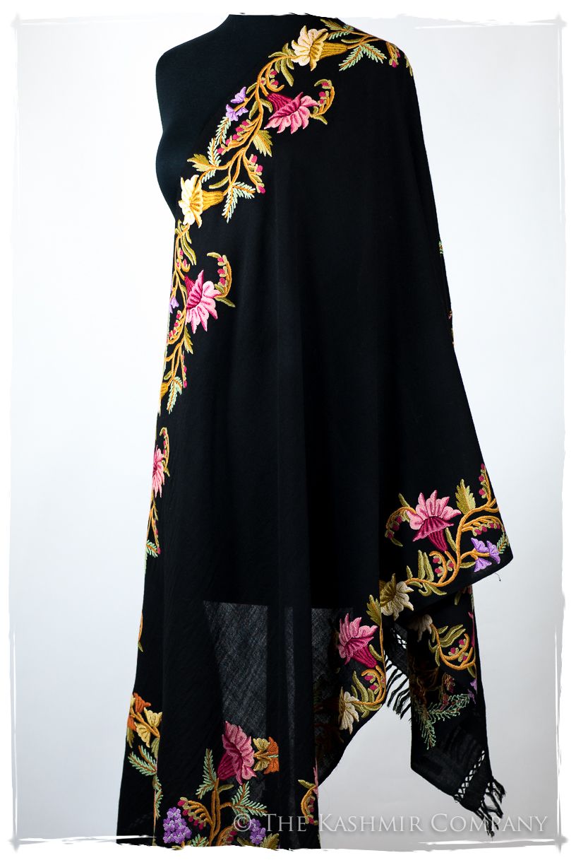 Delphiné de Frontierè Jardin Mascarade Shawl