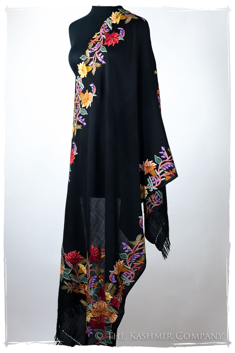 Slyvie de Frontierè Jardin Mascarade Shawl