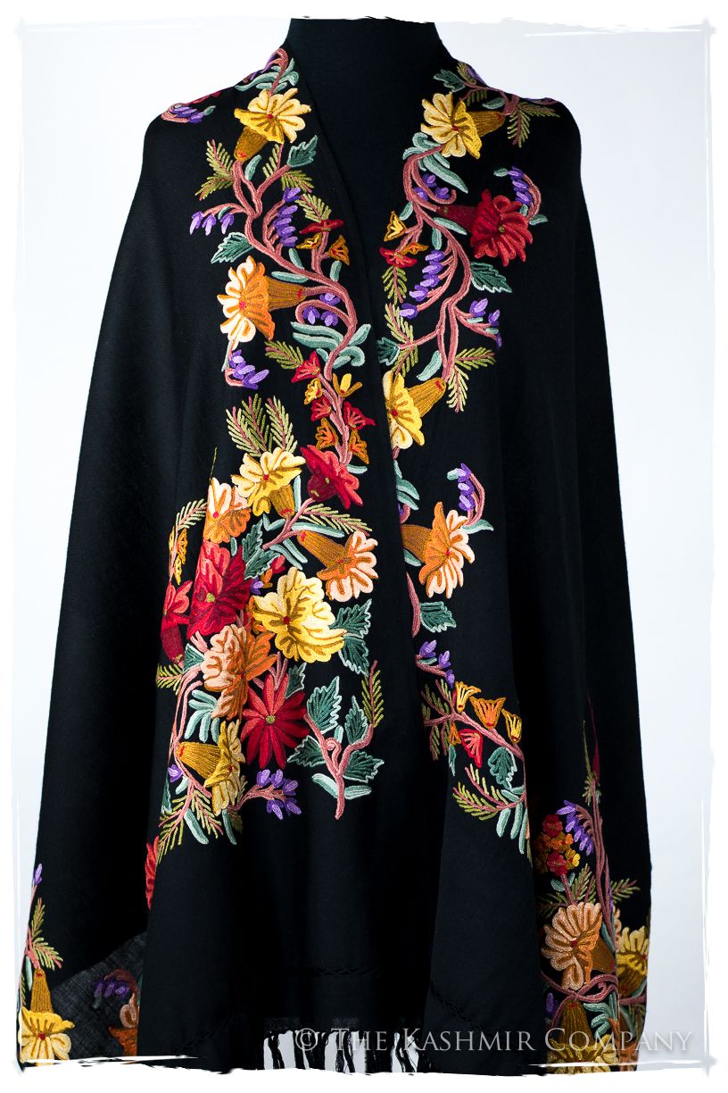 Slyvie de Frontierè Jardin Mascarade Shawl