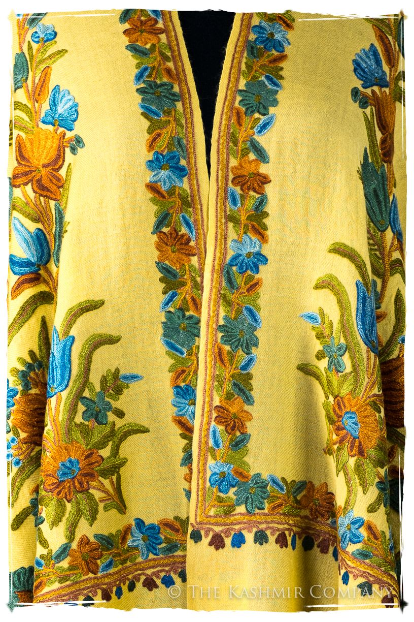 Royauté Française Amoureuse de Nadeleine Cannes Shawl