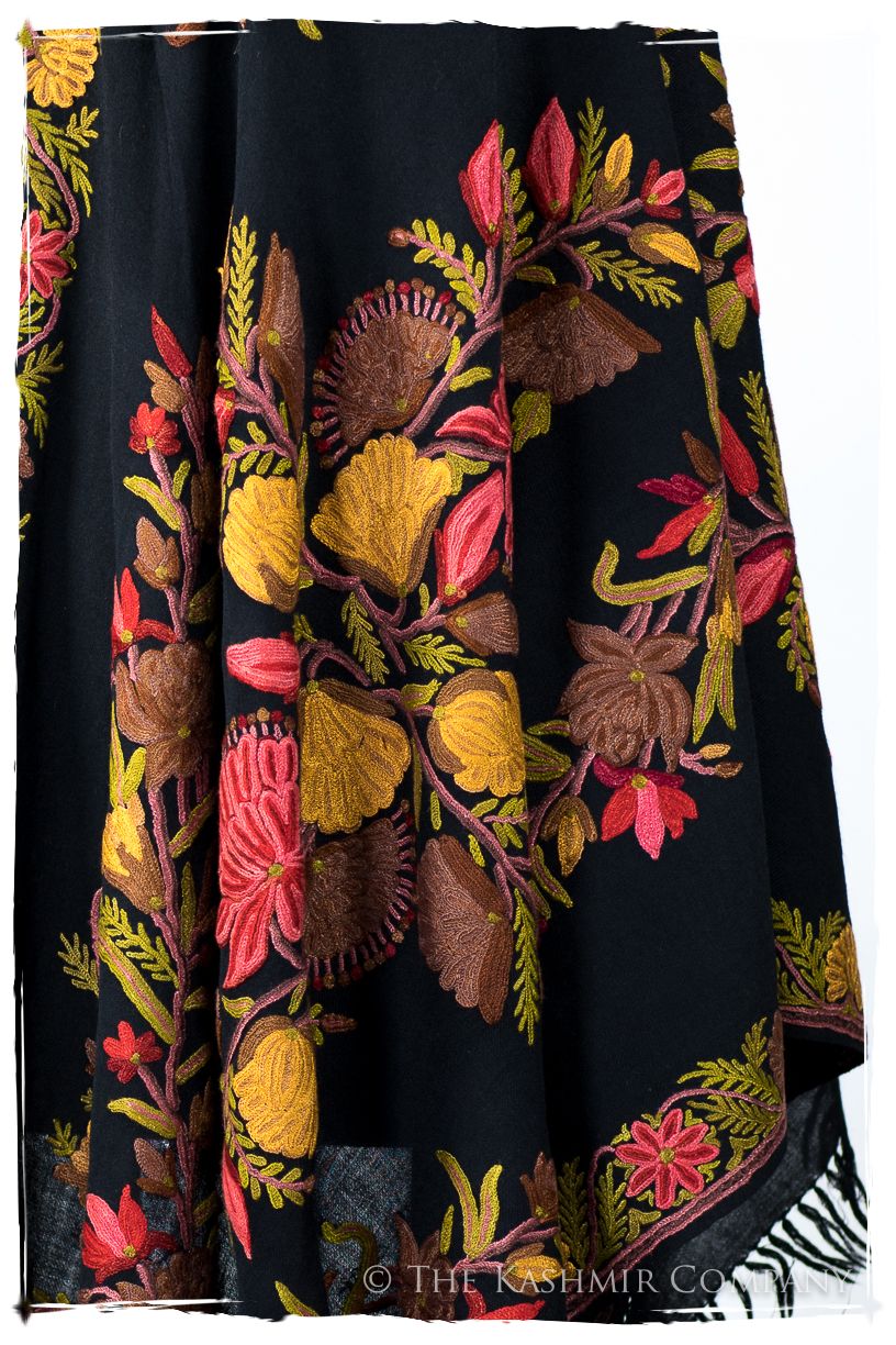 Royauté Française Amoureuse de Cezanne Cannes Shawl