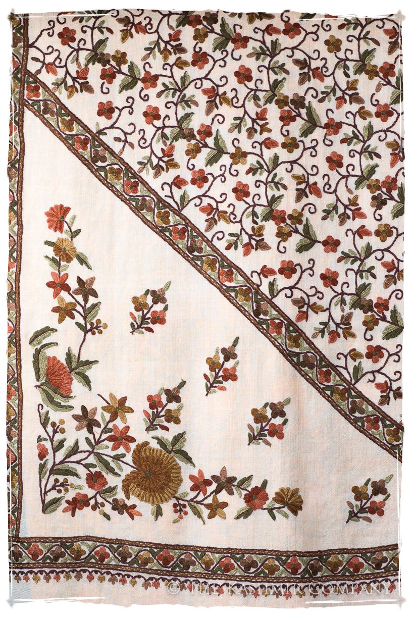 Française Amoureuse de Vignes Cannes Shawl