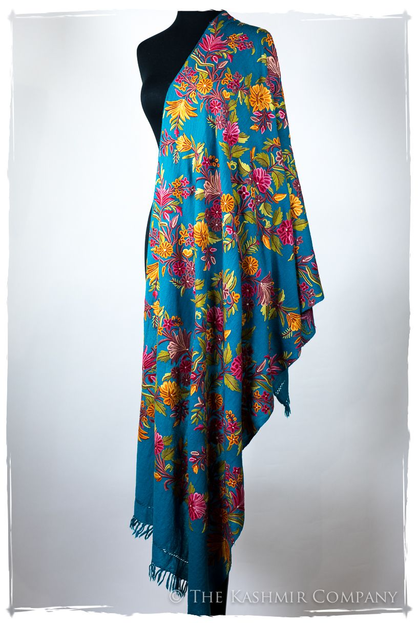 Amoureuse de Élise Française Bleu Notre Dame Shawl