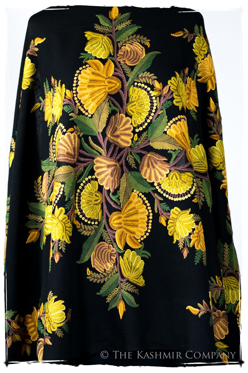 Royauté Française Amoureuse de Slyvie Cannes Shawl
