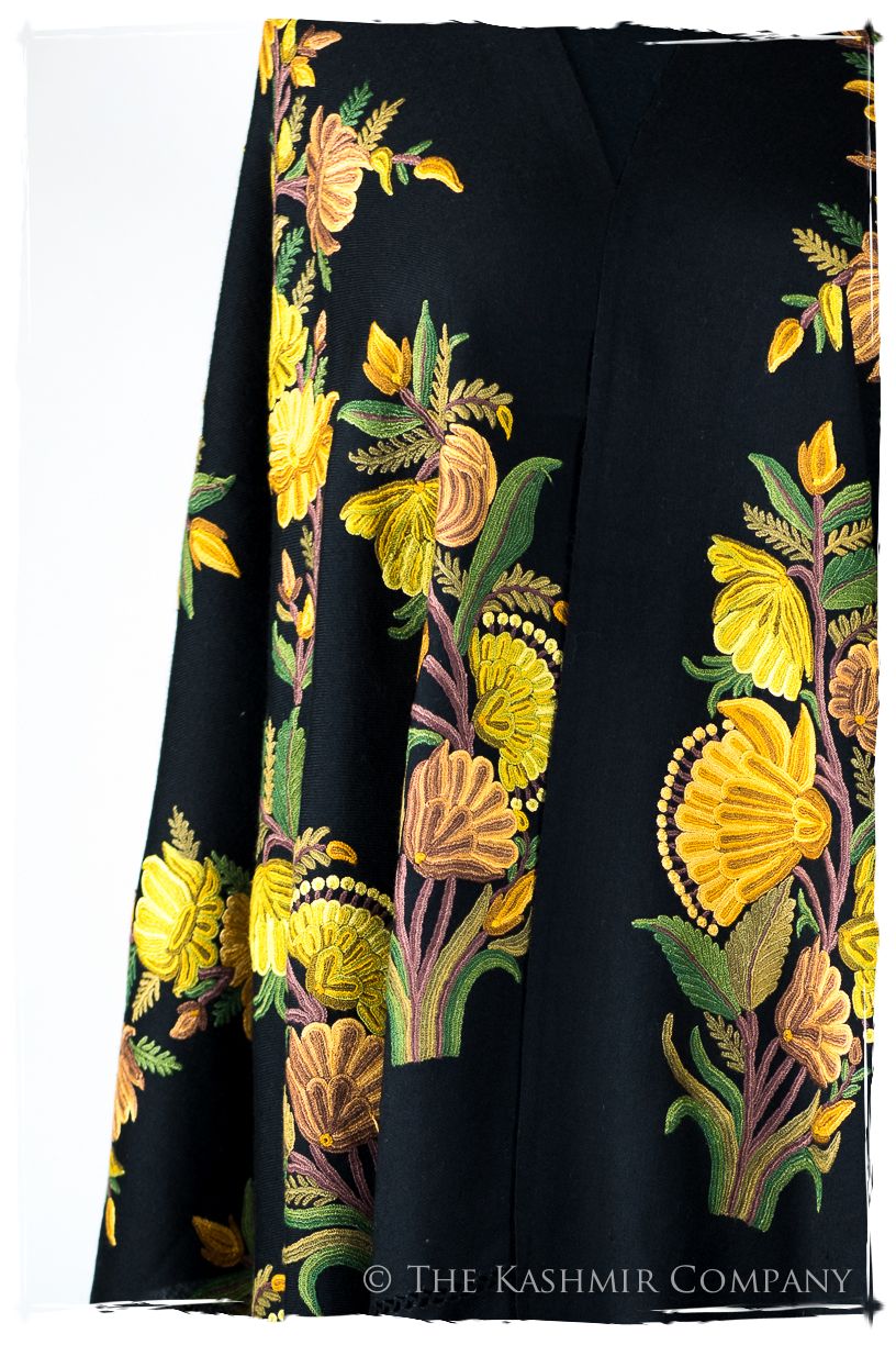 Royauté Française Amoureuse de Slyvie Cannes Shawl