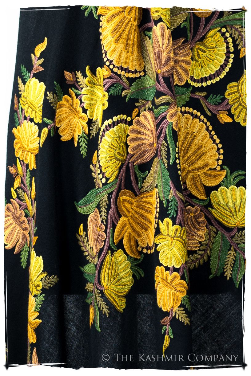 Royauté Française Amoureuse de Slyvie Cannes Shawl