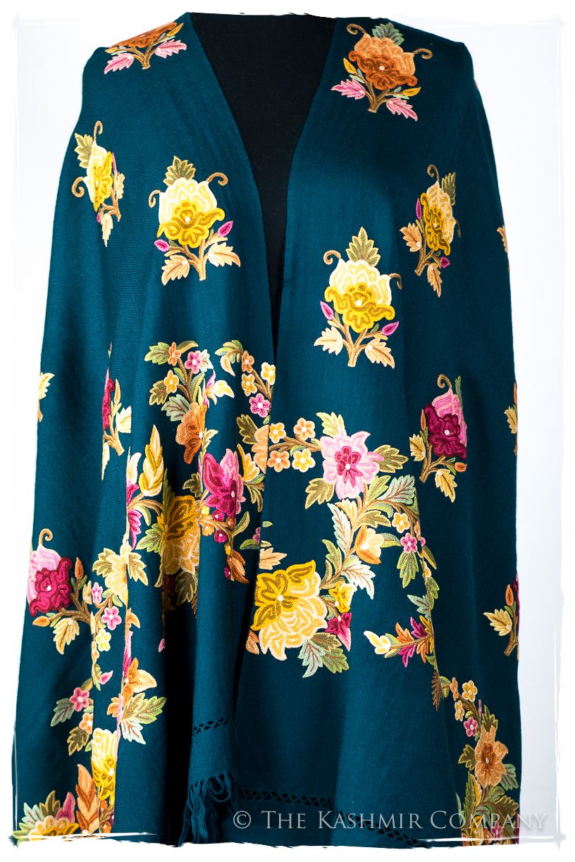Amoureuse de Aurelie Cannes Shawl