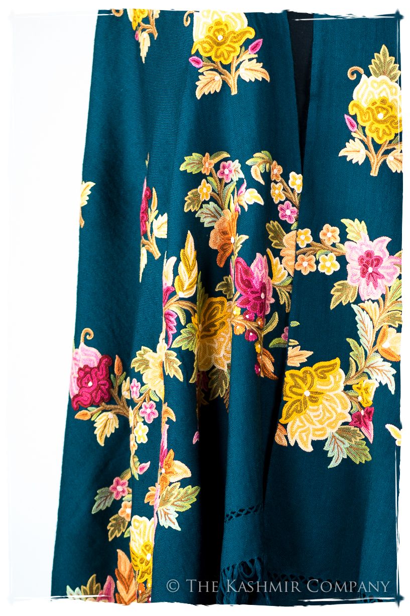 Amoureuse de Aurelie Cannes Shawl